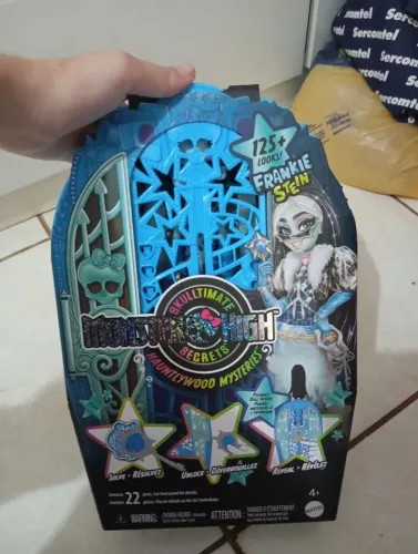 Boneca Monster high Frankie skulltimate Secrets