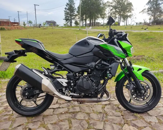 Kawasaki Z400