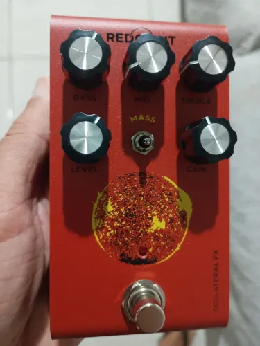 Pedal Red Giant Collateral Effects - Clone REVV G3