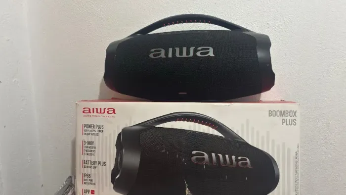 Bomboox Aiwa 200 rms