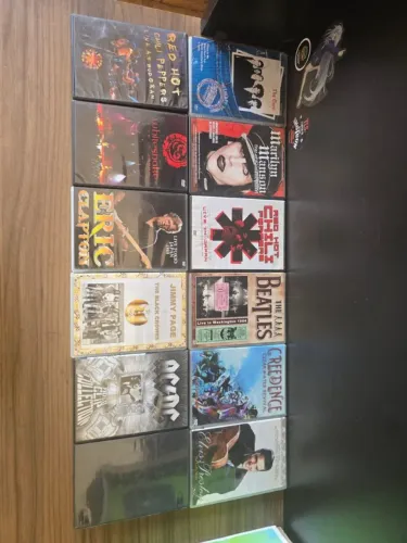Lote de 11 DVDs - leia o anuncio