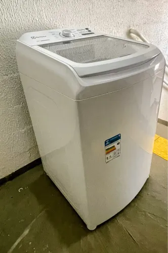 Lavadora de Roupas Electrolux Led 14 Ultra Filter 14kg - Branca