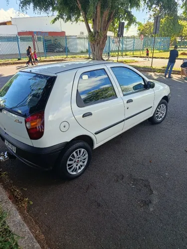 Fiat Palio Young 1.0 MPI 8V 4P (álcool) 2001