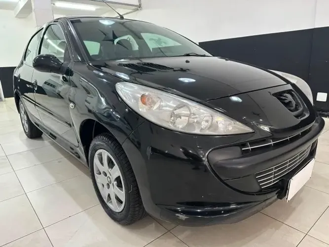 Peugeot 207 XR 1.4 Flex 8V 3P 2011