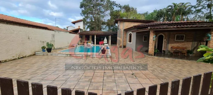 VENDE-SE | CASA TÉRREA | PORTAL PATRIMONIUM.