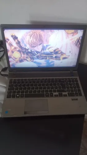 SAMSUNG SÉRIE 5 NP550P5C
