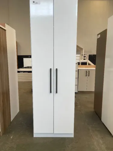 MULTIUSO BRANCO COM PRATELEIRAS NOVO R$ 399,99