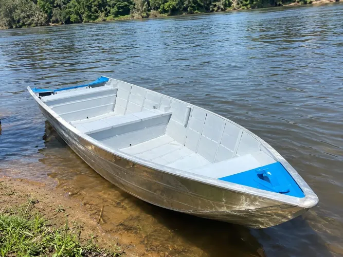 Barco de alumínio Fluven Náutica F-60