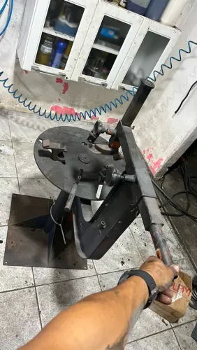 Máquina de pneu . Borracharia , oficina .