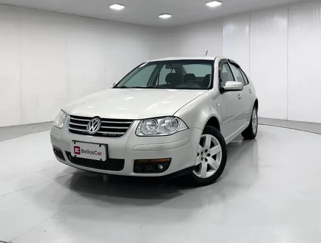 Volkswagen Bora 2.0/ 2.0 Flex 8V Aut. 2010