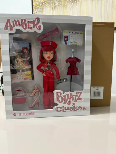 BRATZ X CLUELESS AMBER LACRADA