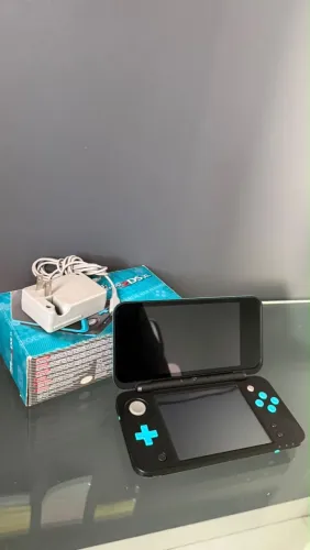Nintendo 2DS XL
