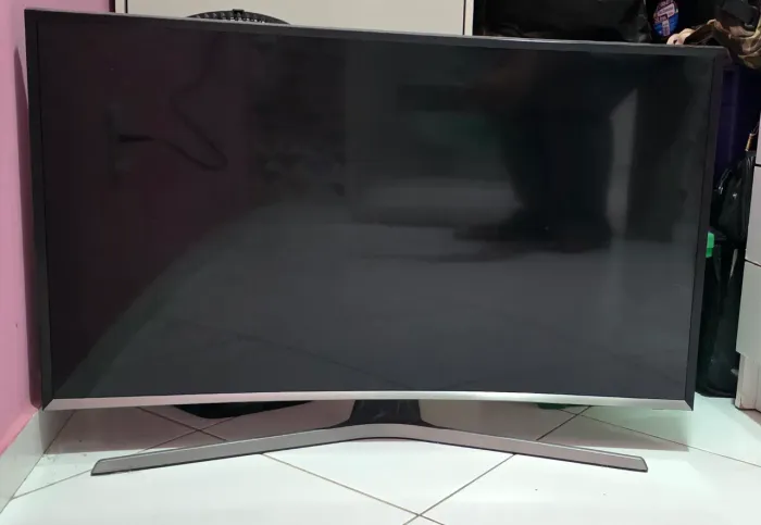 TV SAMSUNG 40' - Tela curva