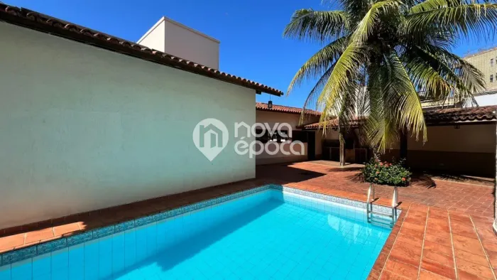 Jardim Guanabara | Casa 5 quartos, sendo 3 suites