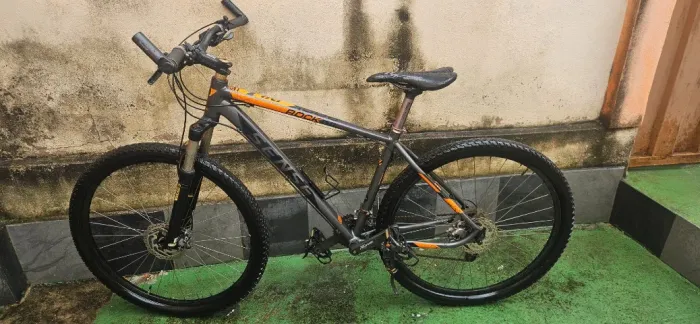 Bicicleta sense rock evo aro 29