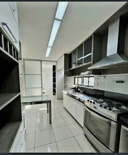 APARTAMENTO COM 2 SUÍTES NO JOCKEY