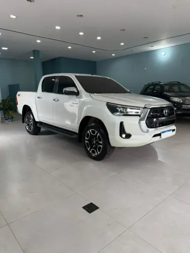 Toyota Hilux CD SRX 4X4 2.8 TDI 16V Diesel Aut. 2021