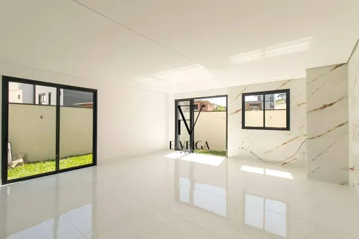 SOBRADO MODERNO COM 3 SUÍTES, CONDOMÍNIO COMPLETO, LOCALIZADO NO SANTA CÂNDIDA, R$1.200.00