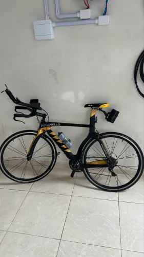 Bike triatlon Pinarello carbono