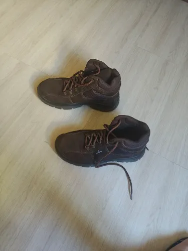 Bota pra trabalho ou trilhas