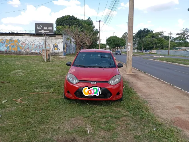 Ford Fiesta Sedan 1.0 8V Flex 4P 2013