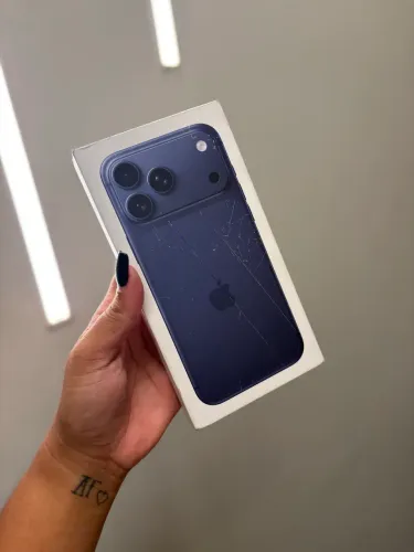 IPHONE 17 PRO MAX AZUL LACRADO !!! UM ANO DE GARANTIA PELA APPLE !!! 