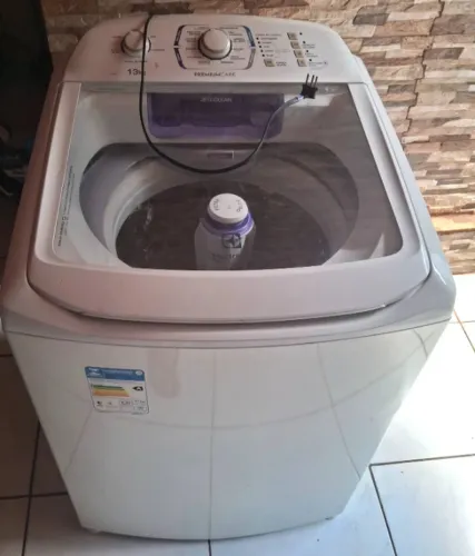 Maquina de lavar roupa eletrolux