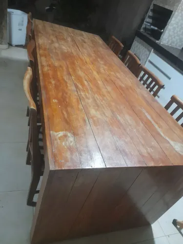 Vendo Mesa de madeira rústica 2,30 m X 90 cm com 8 cadeiras
