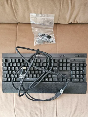 Teclado corsair k70 lux usado led vermelho rgb