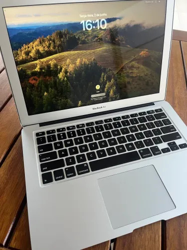 MacBook Air Apple muito conservado