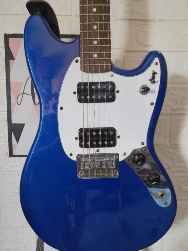 Guitarra Mustang squier HH toda original indonésia