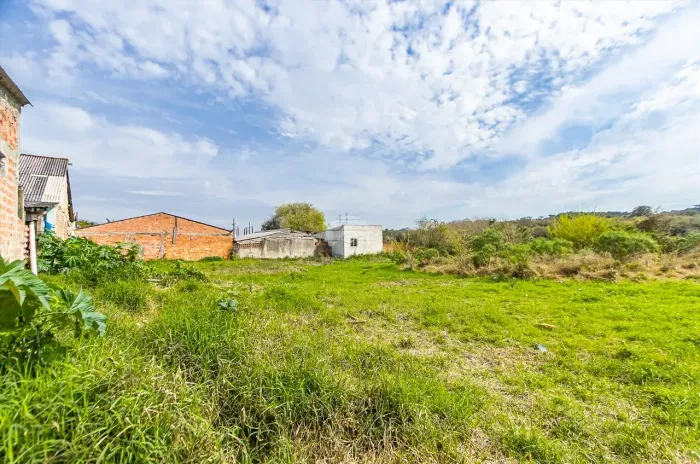 Terreno para venda com 456 metros quadrados em São José dos Pinhais - PR