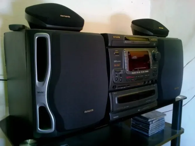 minisysten aiwa