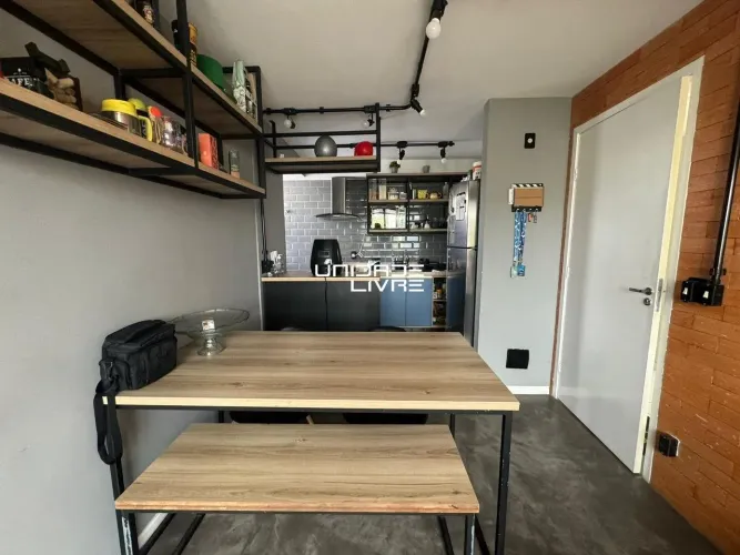 Apartamento totalmente reformado, pronto para morar!