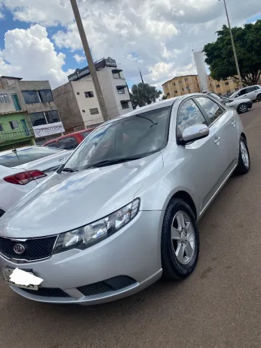 Kia Motors Cerato 1.6 16V Mec. 2010