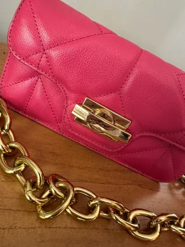 Bolsa Luiza Barcelos Rosa com Corrente 
