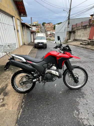 Yamaha XTZ 250 Lander Connected 2025