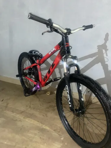 BICICLETA GTI NOVA ARO 26 PARA MANOBRAS