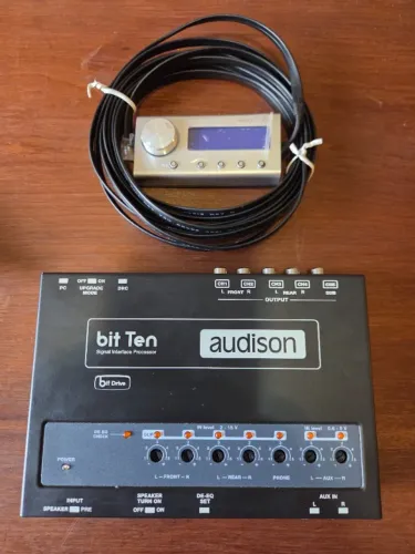 Processador Audison Bit Ten com DRC em estado de novo