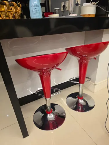 Banquetas vermelhas
