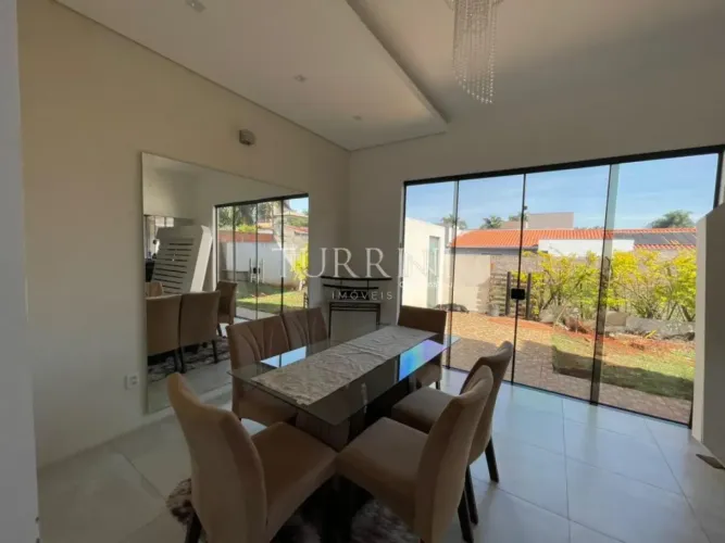 Casa a venda no condomínio Residencial Primavera em Piratininga- SP.
