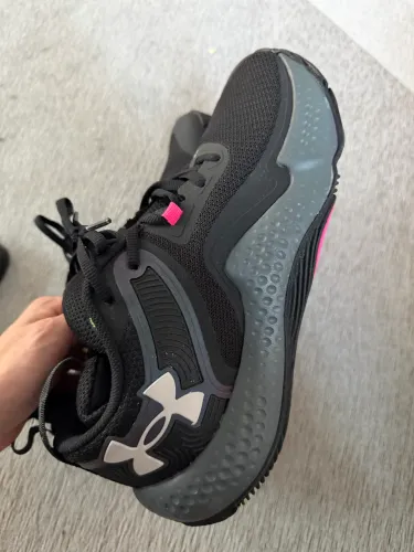 Tenis Basquete Under Armour Dagger 41