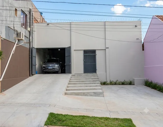 Galpão Antônio Maria Coelho próximo orla morena