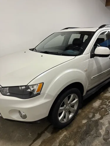 Mitsubishi Outlander 2.0 16V 160cv Aut. 2012