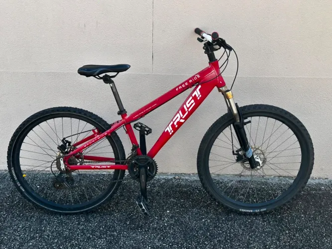 Bicicleta Downhill aro 27