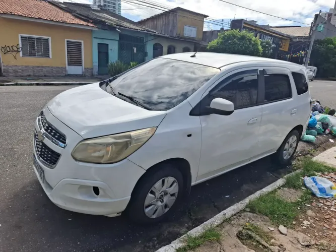 Chevrolet Spin LT 1.8 8V Econo.flex 5P Mec. 2014