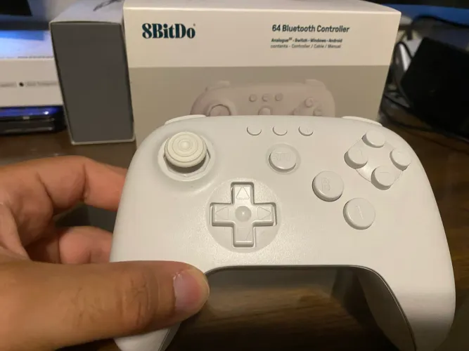 Controle 8bitdo 64 Branco para Switch