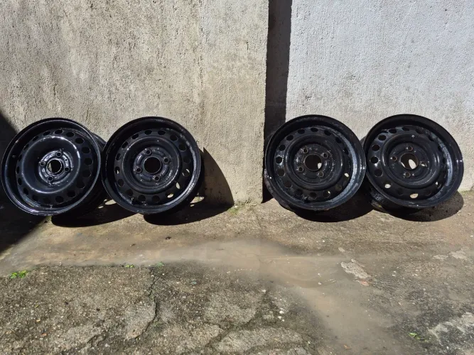 RODAS 14 NISSAN LIVINA