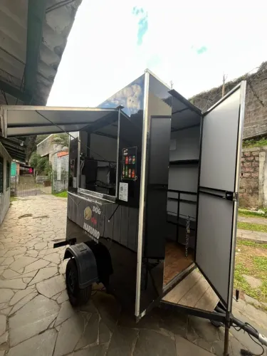 Semi novo...