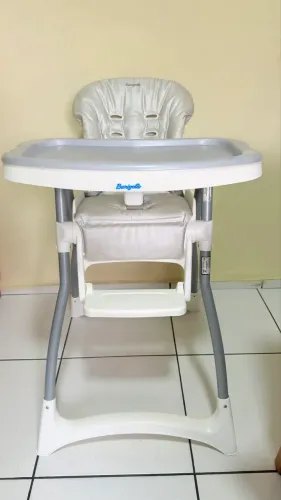 Cadeirão de alimentação